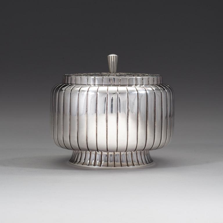 A Flavia lidded silver jar, Skellefteå 1952.