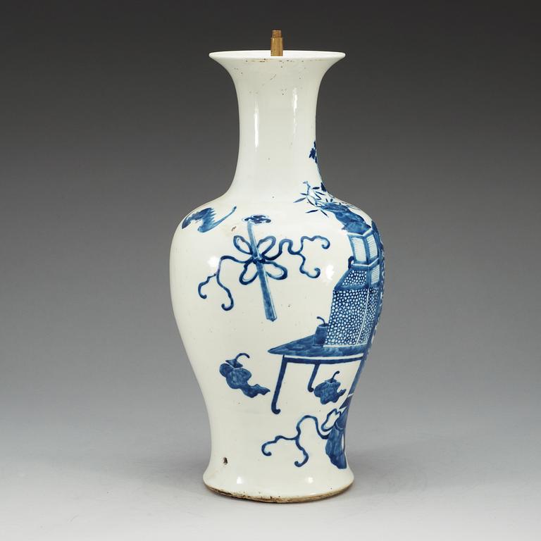 A blue and white vase, Qing dynasty, 19th Century with a six character Qianlong hall mark.