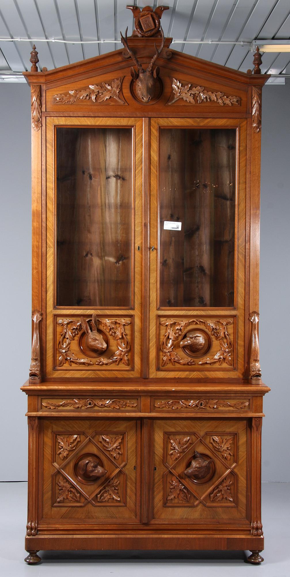 JAKTSKÅP, nyrenässans, trol Tyskland, omkring sekelskiftet 1800/1900.