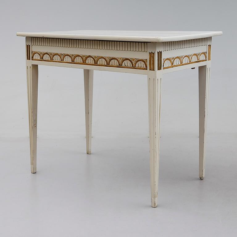 BORD, gustaviansk stil, omkring år 1900.