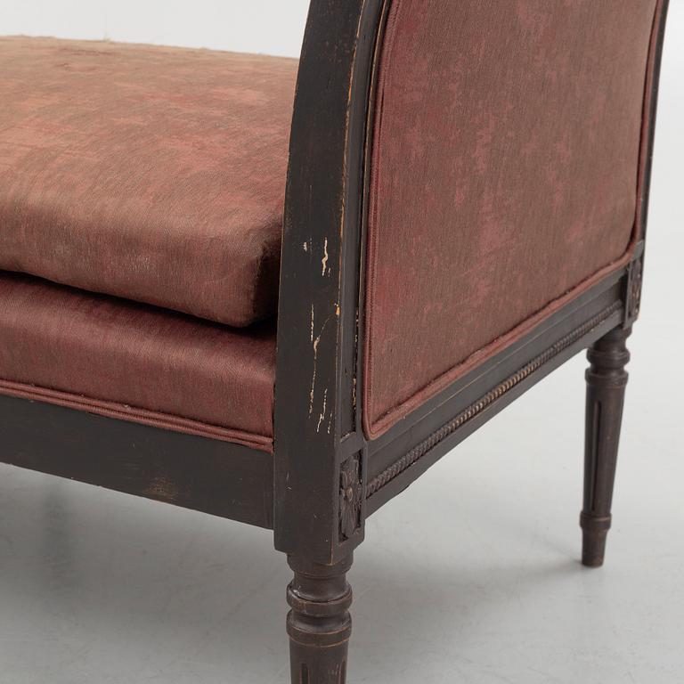 Bankettsoffa, gustaviansk stil, omkring 1900.