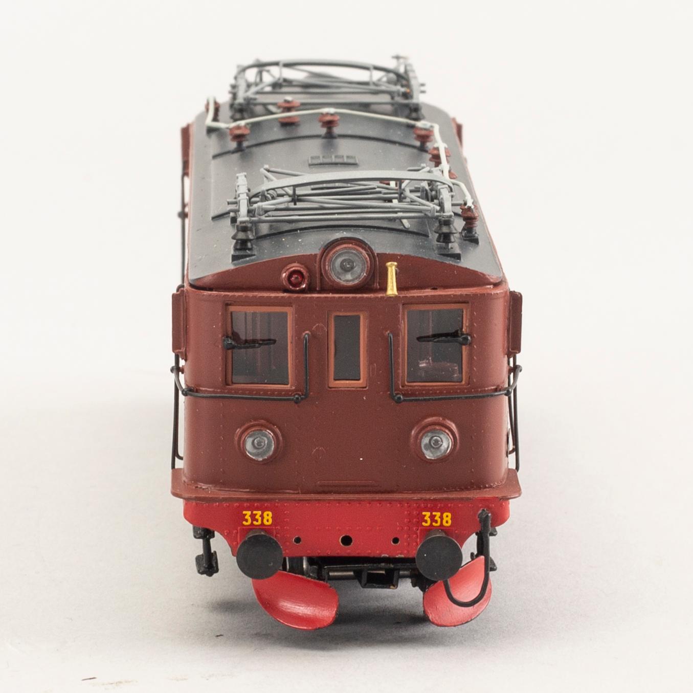 An electric locomotive litt Du-338 from Jeco.