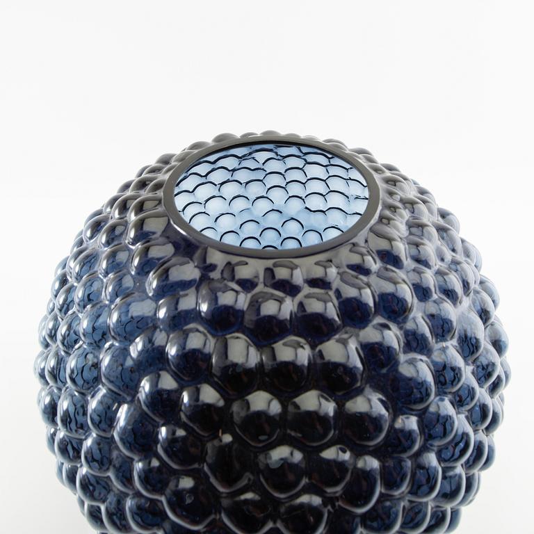 Carina Seth Andersson, Vase "Dew", Svenskt Tenn Company.