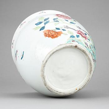 YTTERFODER, porslin, sen Qing, omkring 1800-talets slut.