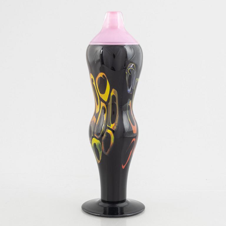 Klas-Göran Tinbäck, a unique glass vase, unique, executed in his own studio, Sturehov 1992.