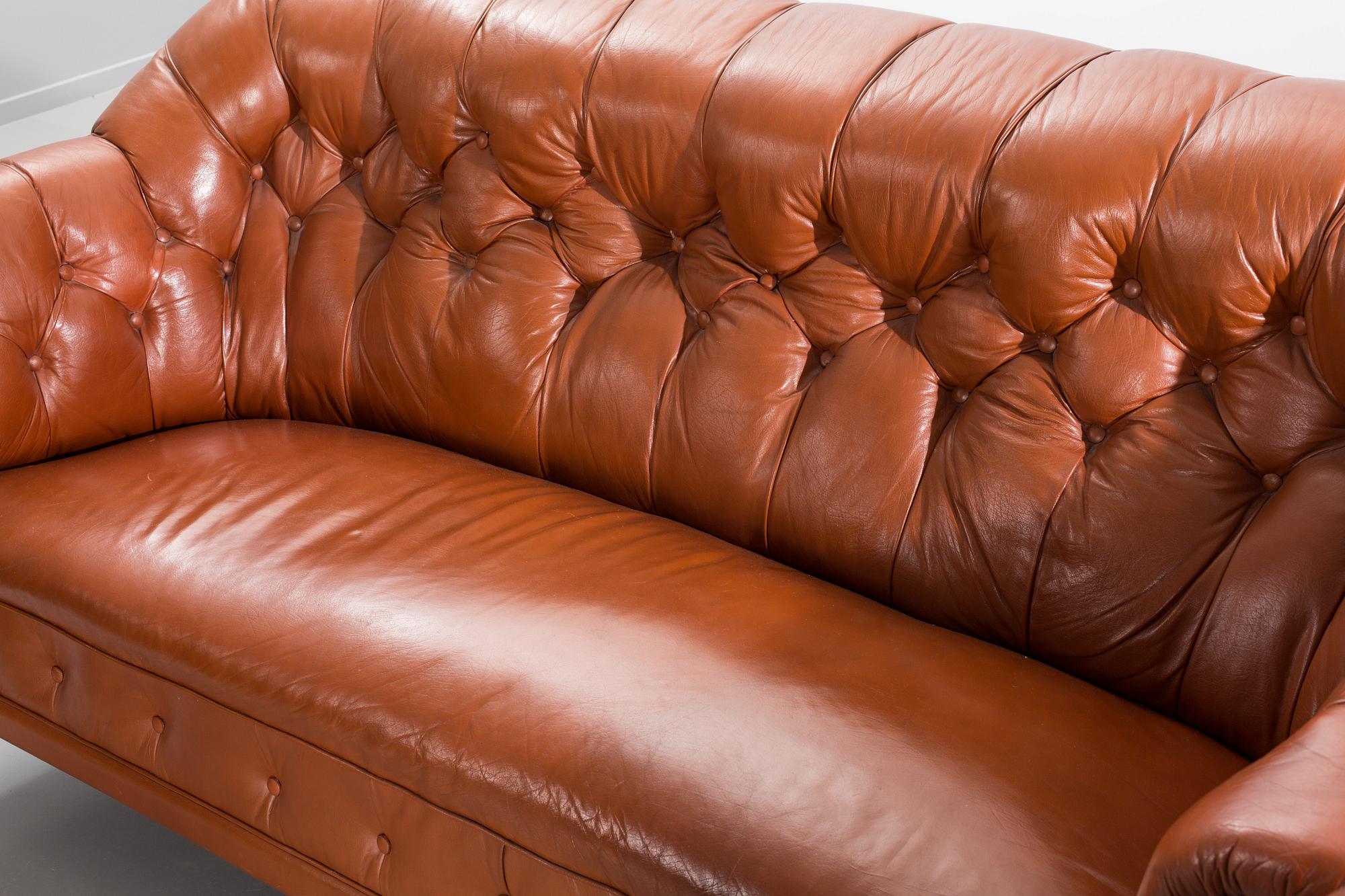 SOFFGRUPP, 3 delar, "Chesterfield". 1920-tal.