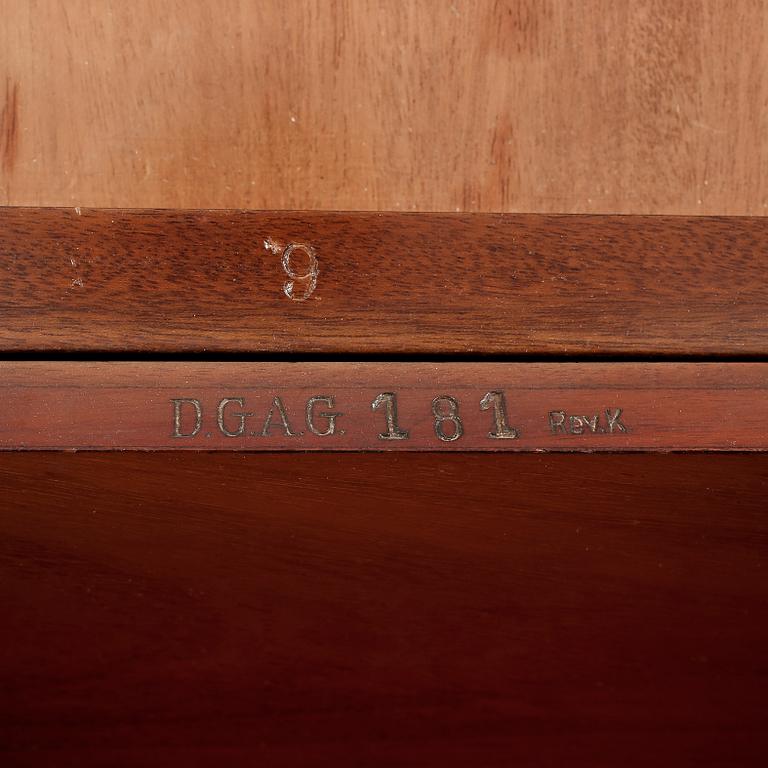 SKÅP/BESTICKSCHATULL, mahogny, 1900-talets första hälft.