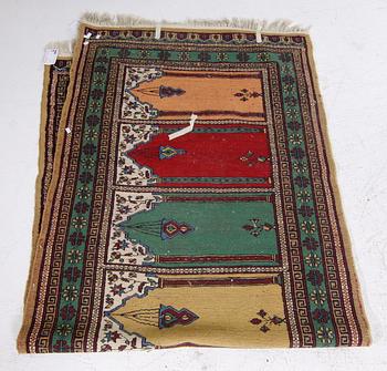 GALLERIMATTA, orientalisk, ca 240 x 90.