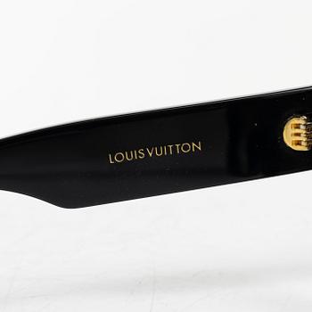 Louis Vuitton, Sunglasses.