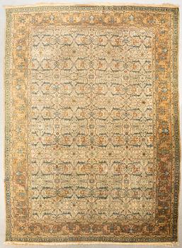 An antique West Persian carpet of Garrus design, c. 525 x 342 cm.
