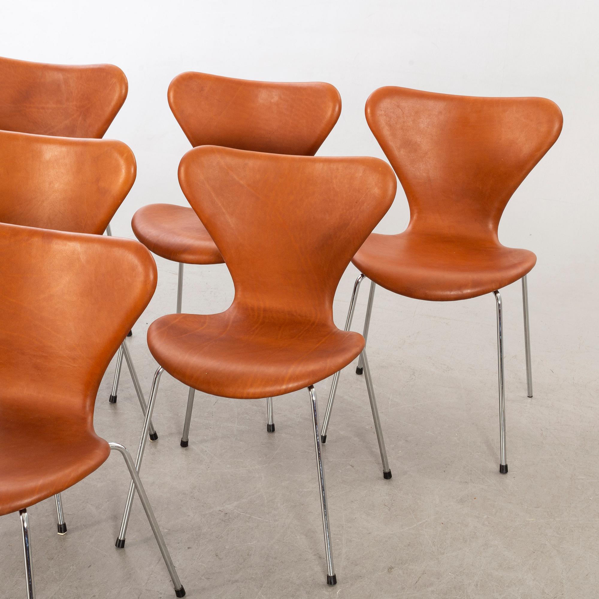 ARNE JACOBSEN, 6 st, "Sjuan", Fritz Hansen.