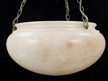 TAKAMPEL, troligen alabaster, 1900-talets första hälft.