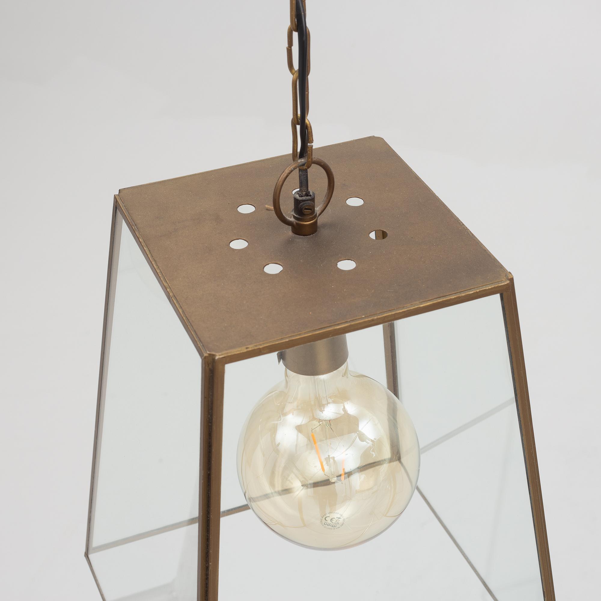A pair of "Slim City" ceiling lamps from Artwood.