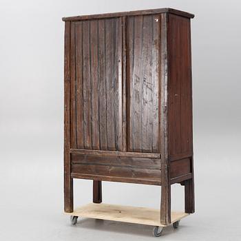 A Chinese cabinet, 20th century.