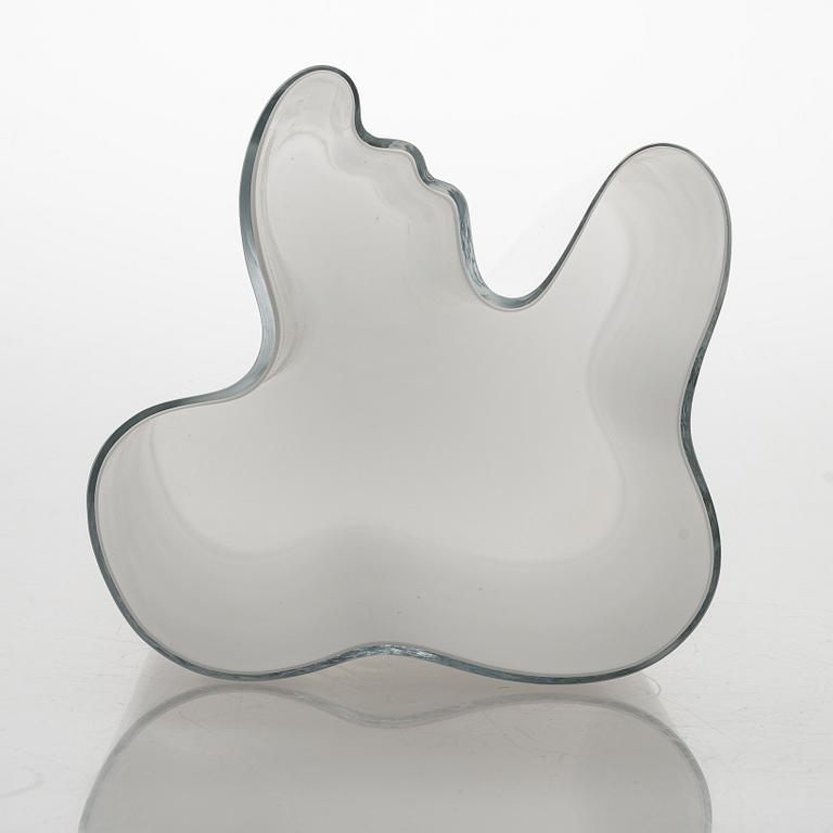 Alvar Aalto, A glass vase, model no. 3031. Signed Alvar Aalto 3031.
