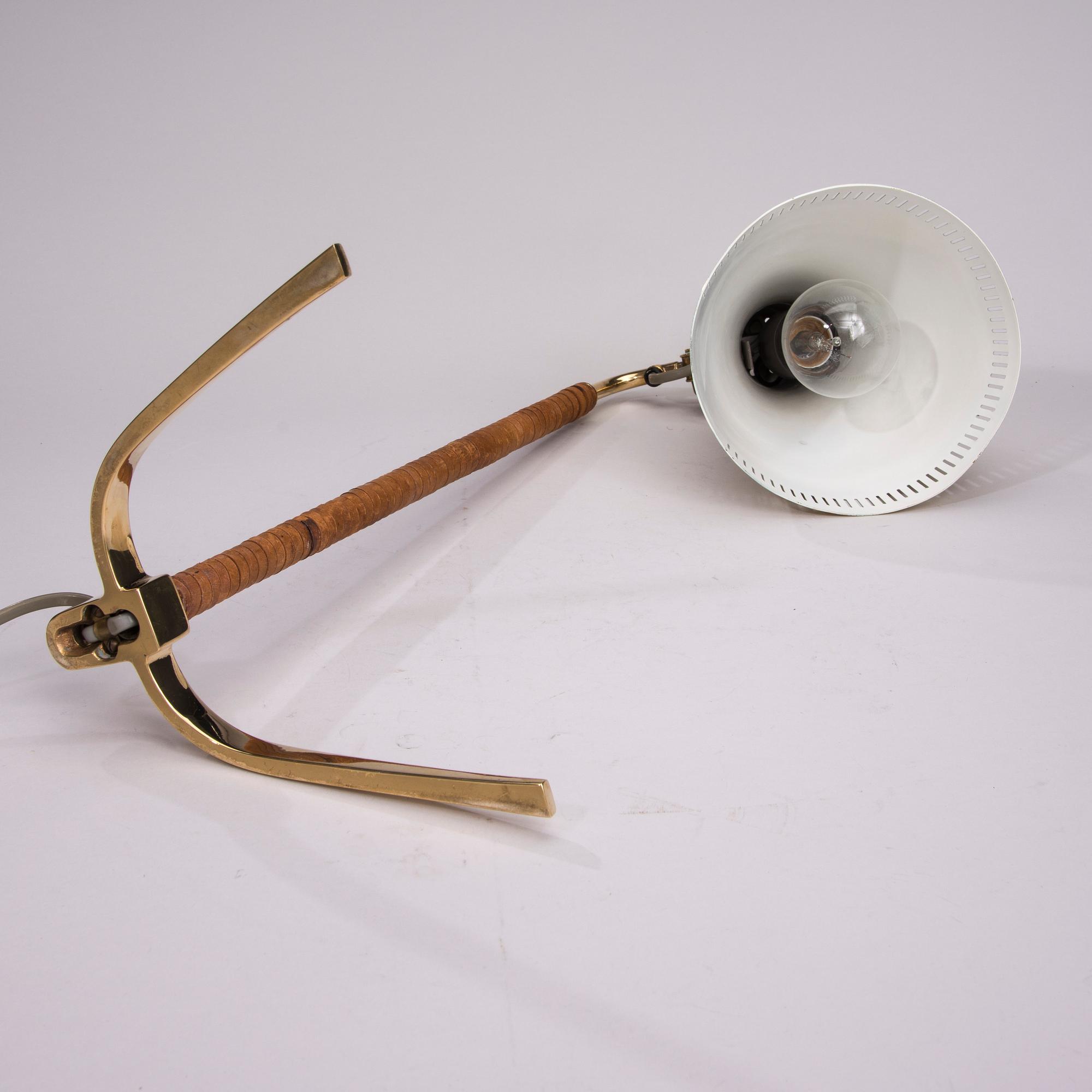 BORDSLAMPA, modell 9224, Paavo Tynell, Taito 1900-talets mitt.