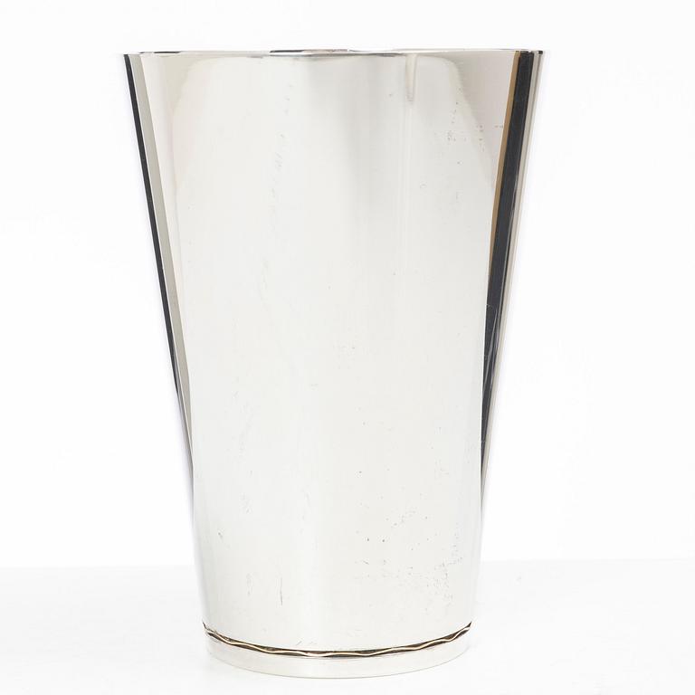Helge Lindgren, bägare/vas, sterling silver, Firma K Andersson, Stockholm 1946.