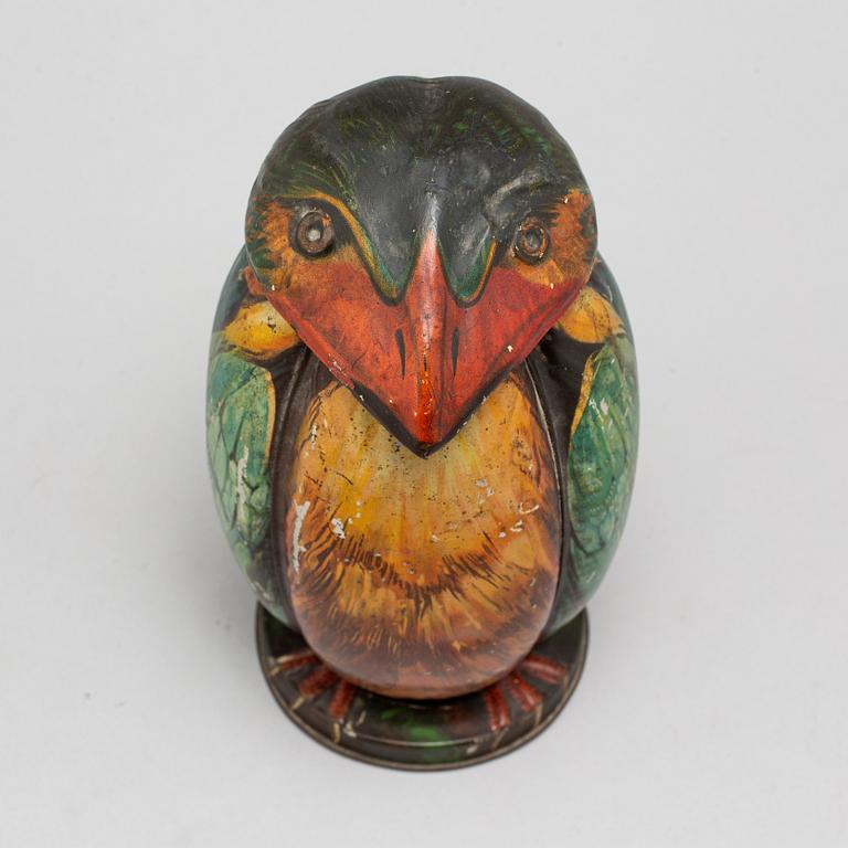 A 'Bluebird' biscuit tin from McVitie & Price, England, circa 1911.