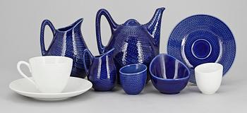 TÉSERVISDELAR, 31 st, flintgods, "Blå Eld", Hertha Bengtsson, Rörstrand.