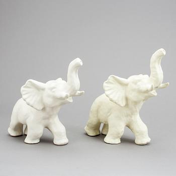 FIGURINER, 2 st snarlika, flintgods, Uppsala Ekeby.
