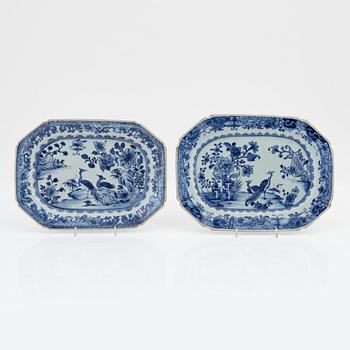 Two blue and white porcelain serving dishes, China, Qianglong (1936-95).