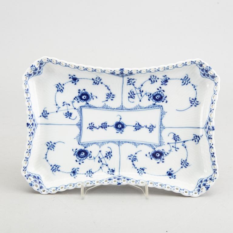 Servis 25 dlr Musselmalet Helblonde Royal Copenhagen Danmark 1900-talets senare del porslin.
