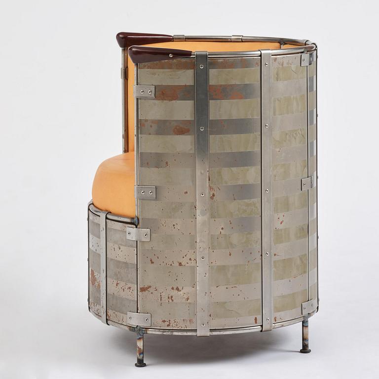 Mats Theselius, fåtölj, "Älgskinnsfåtöljen", ed. 52/360, Källemo, Värnamo, efter 1991.