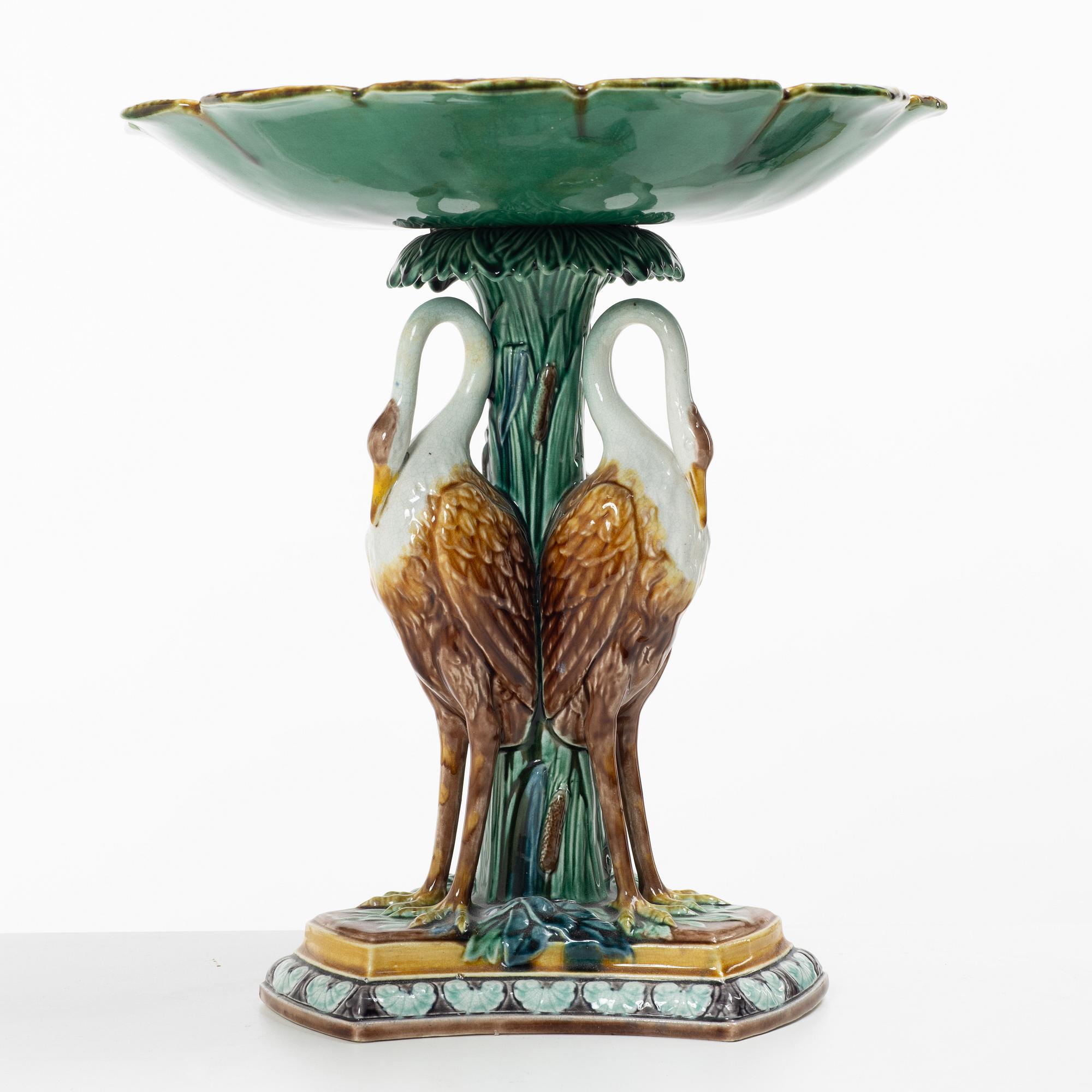 Uppsatsskål, majolika. Gustavsberg, 1800-talets slut.