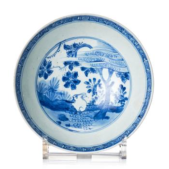 1120. A blue and white bowl, Mingdynastin, Transition/Chongzhen period circa 1643.