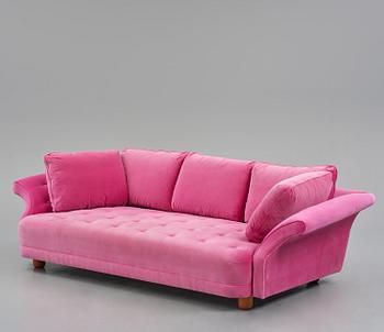 Josef Frank, a "Liljevalchs" sofa, Firma Svenskt Tenn, 2013.