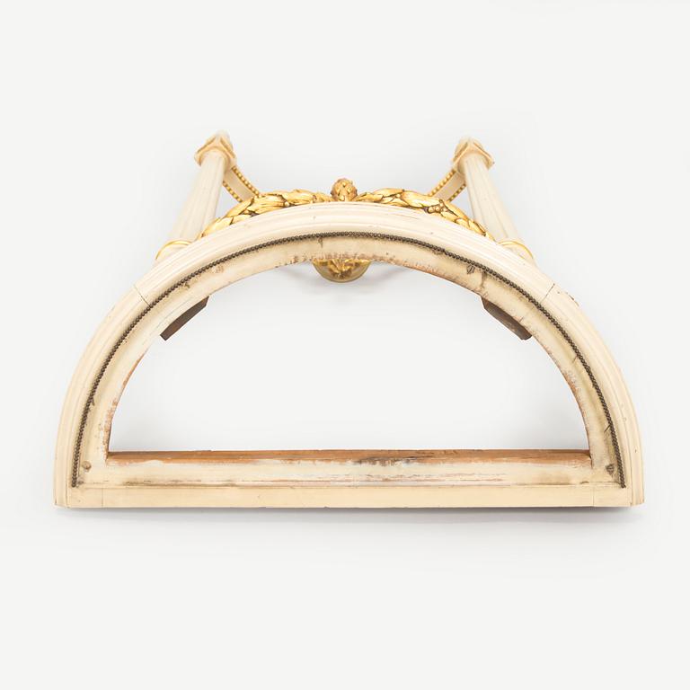 Trymåspegel med konsolbord, 1900-talets början.