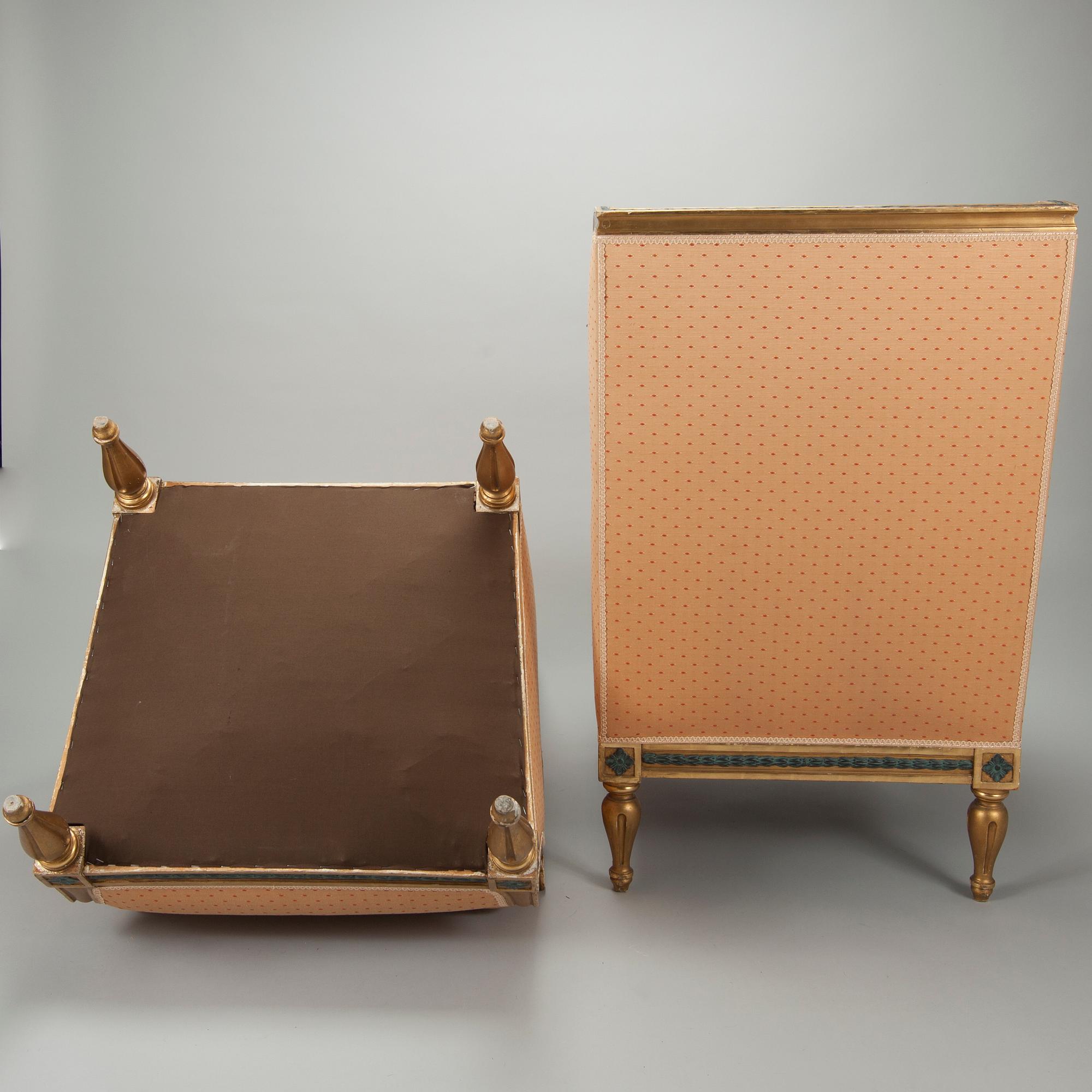 BERGÈRER, ett par, Louis XVI-stil, 1900-tal.