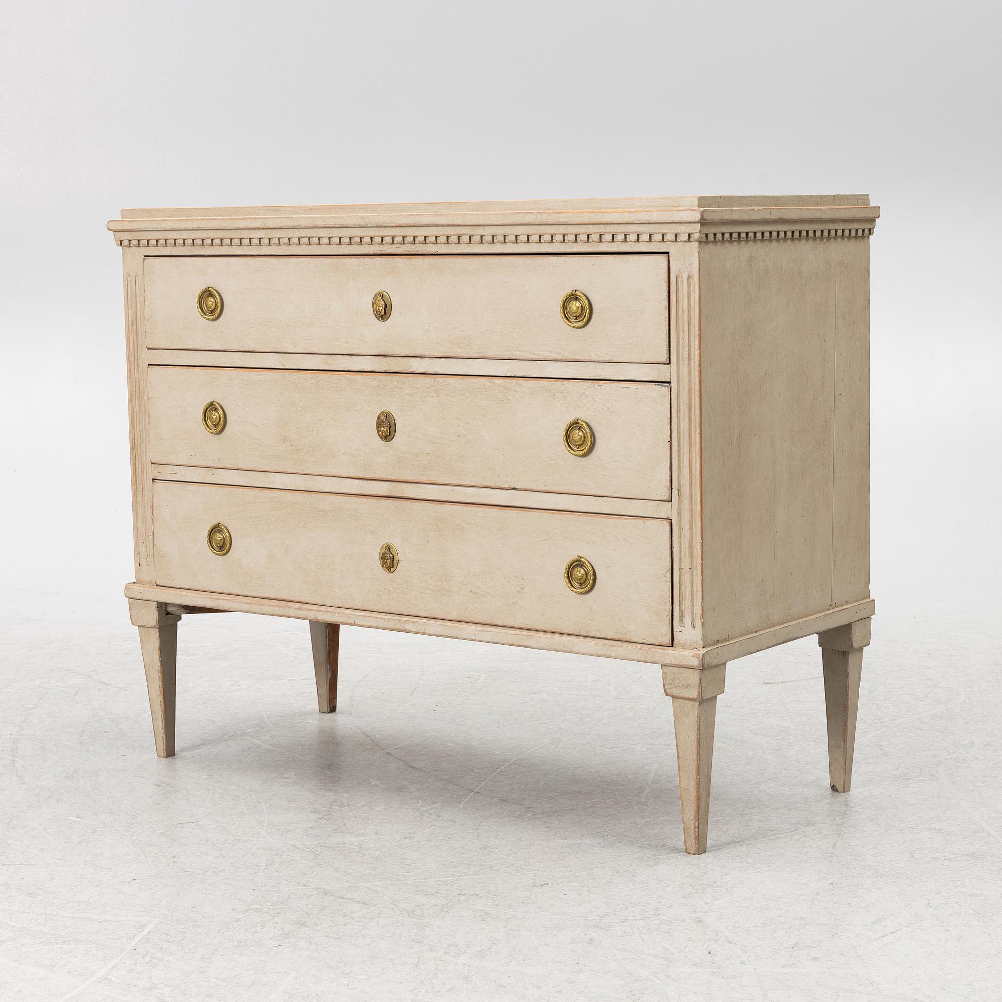 Byrå, gustaviansk stil, 1900-talets början.