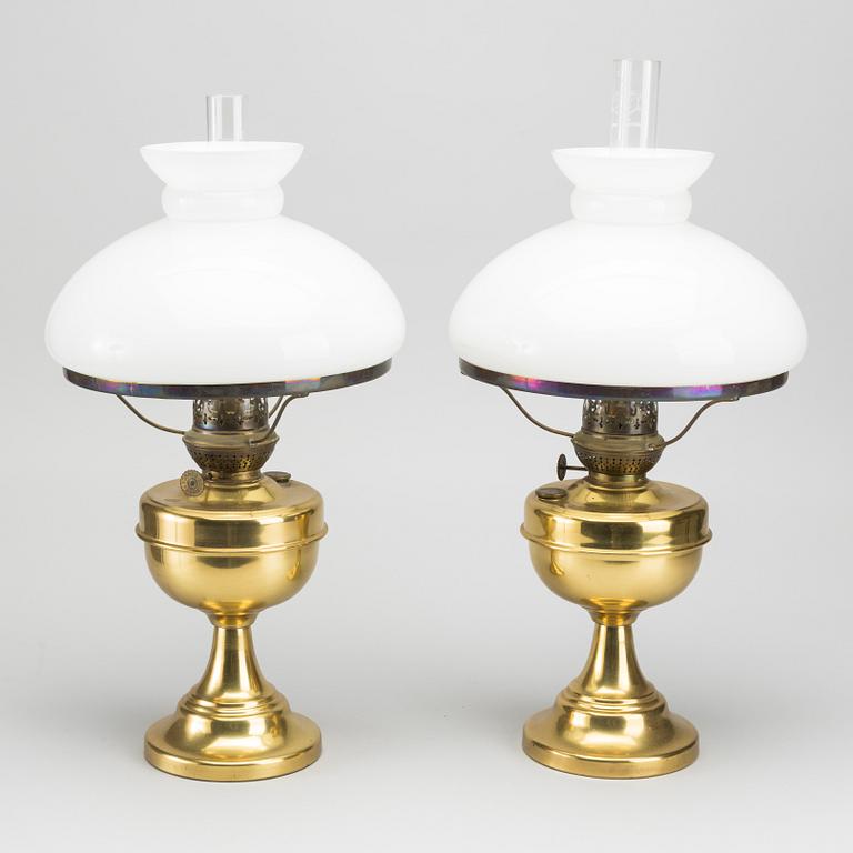 TWO PARAFFIN LAMP FROM THE 20TH CENTURY.