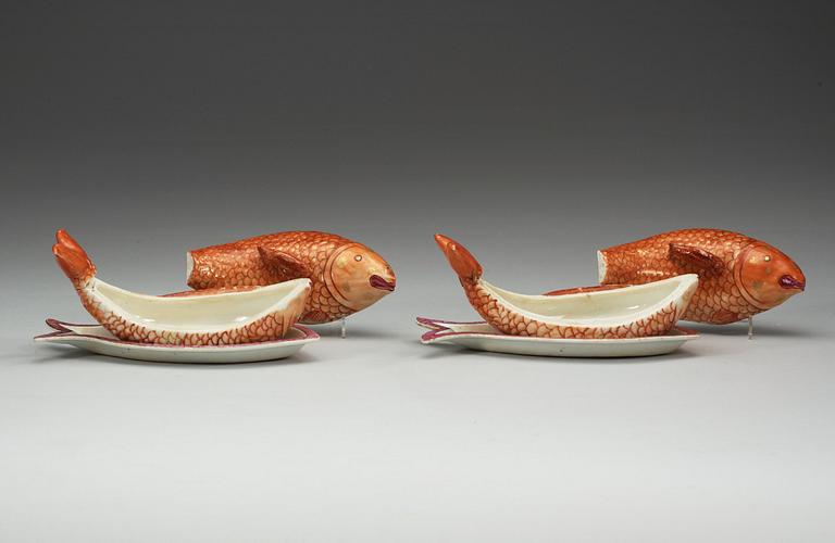 Two famille rose tureens with covers and stands, Qing dynasty, Qianlong (1736-95).