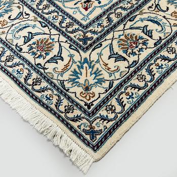 A Nain carpet, ca. 194 x 194 cm.