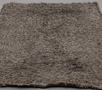 MATTO "Sam NR 780", designed by Gunilla Lagerhem Ullberg, for Kasthall, ca 240 x 168 cm.