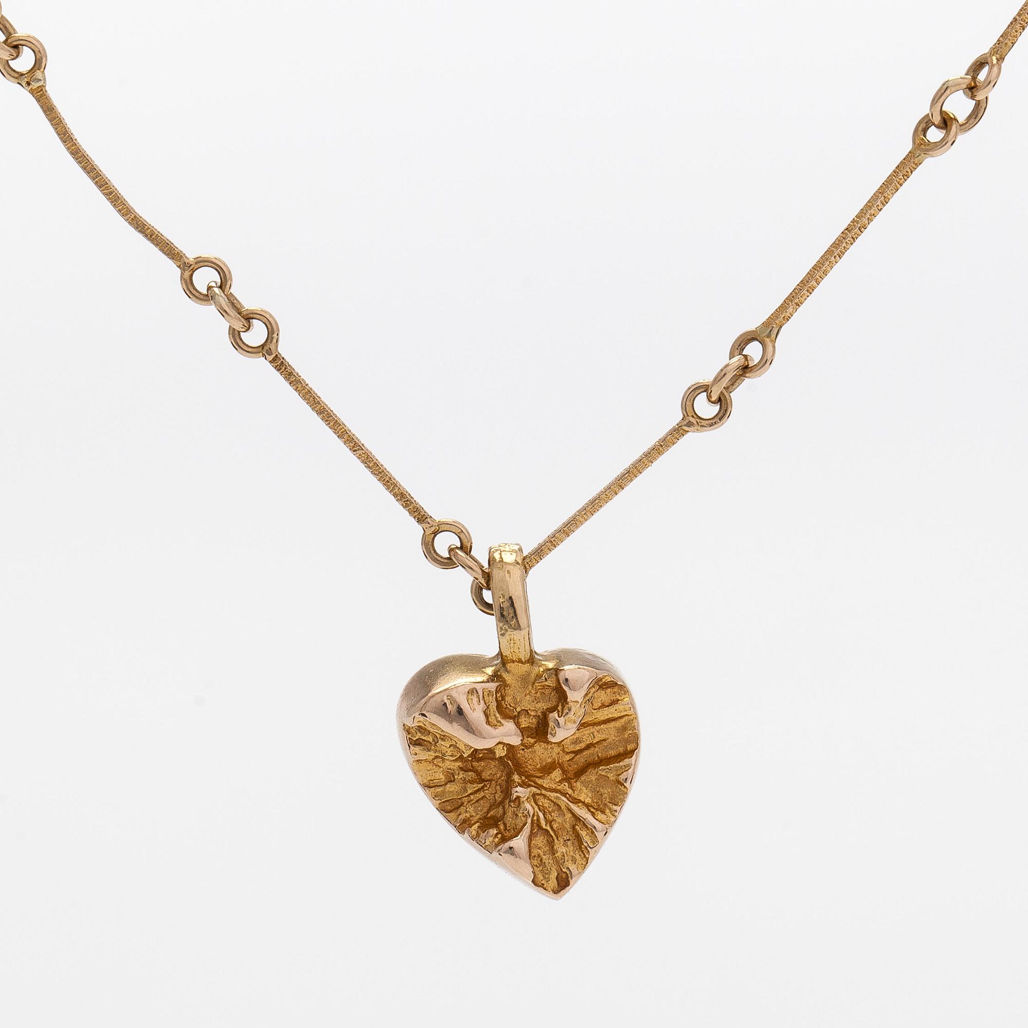 Björn Weckström, a 14K gold 'Heart' necklace. Lapponia 1977.
