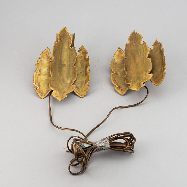 A set of two brass wall lights, design Sven Aage Holm Sörensen.