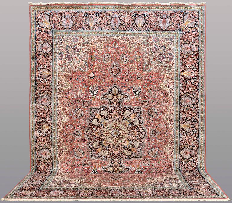MATTA, Kashmir silke, ca 442 x 306 cm.