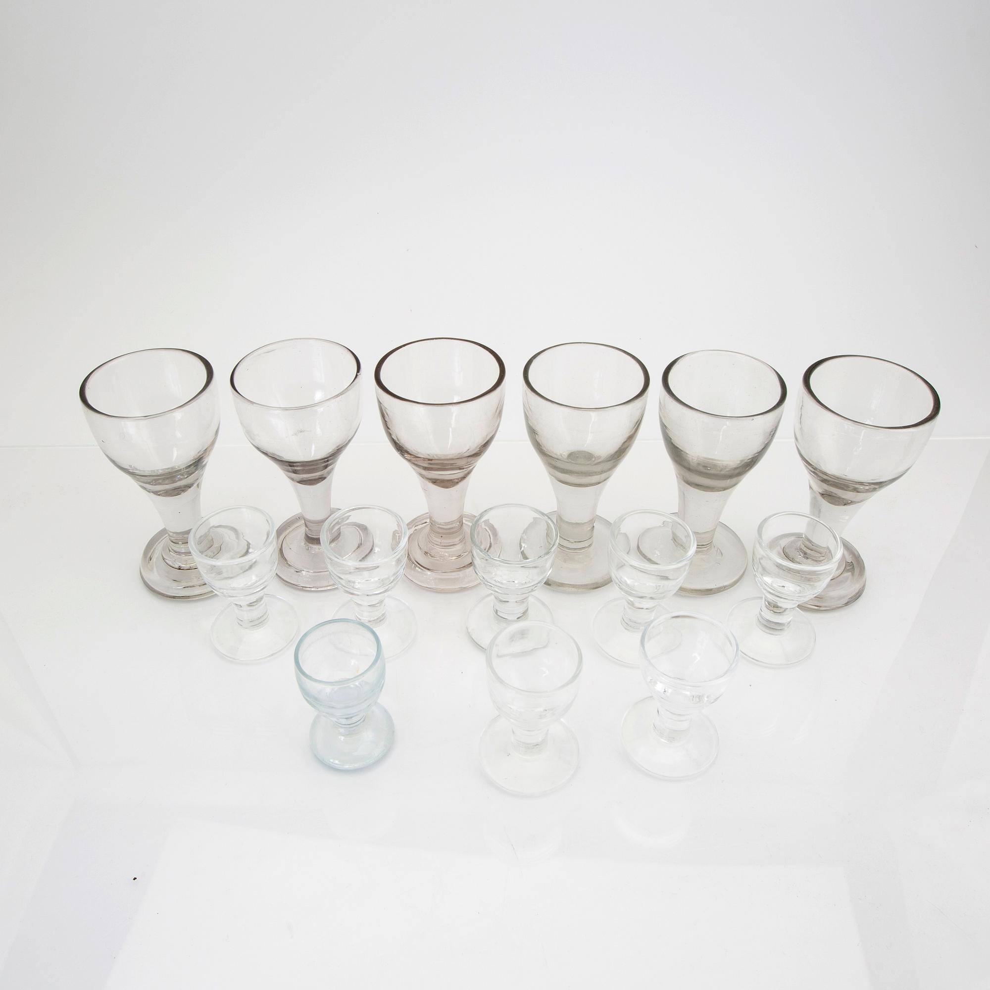Signe Persson-Melin, a 14 pcs Ruben glass service Boda 1960s.