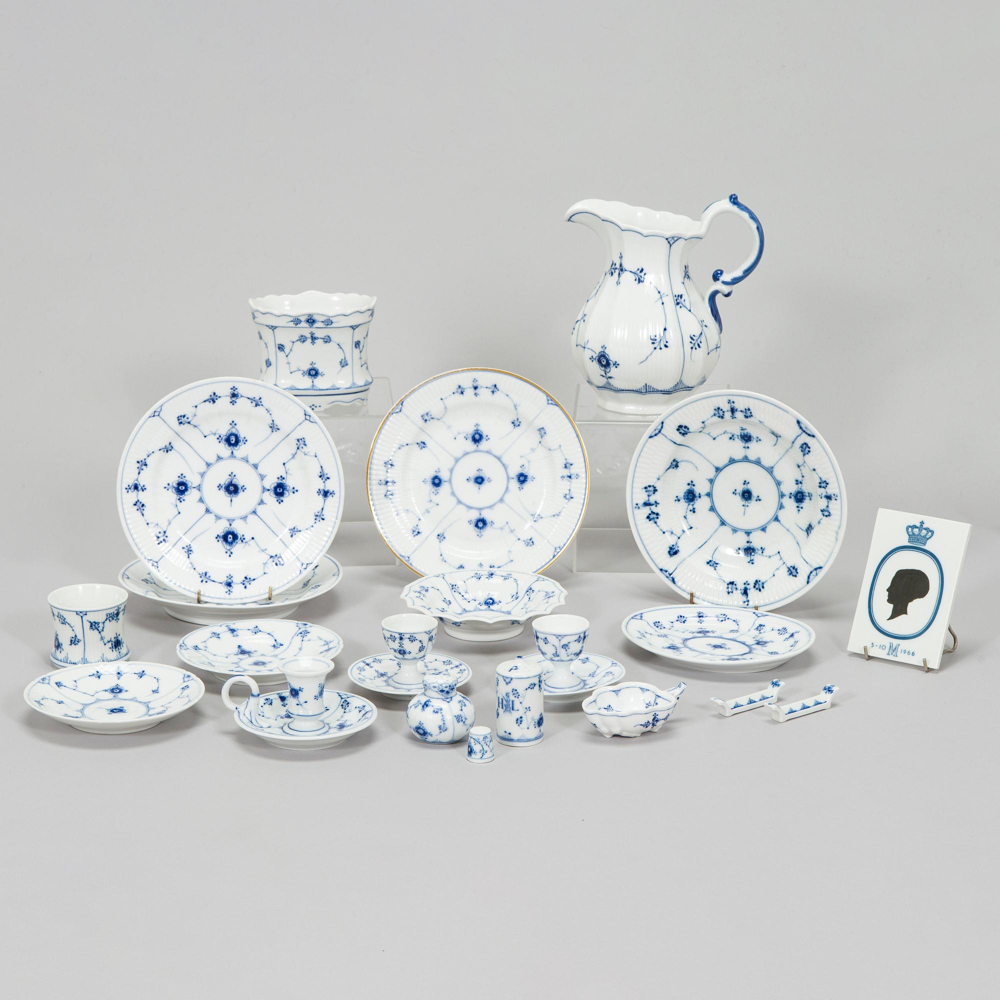 Royal Copenhagen, A 66-piece service "Blue Fluted, Full Lace and Half Lace', Denmark.
