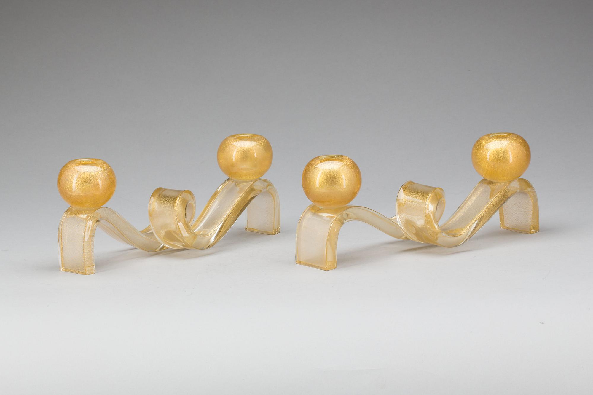 LJUSSTAKAR, ett par, glas, troligen Murano, 1900-talets mitt/andra hälft.