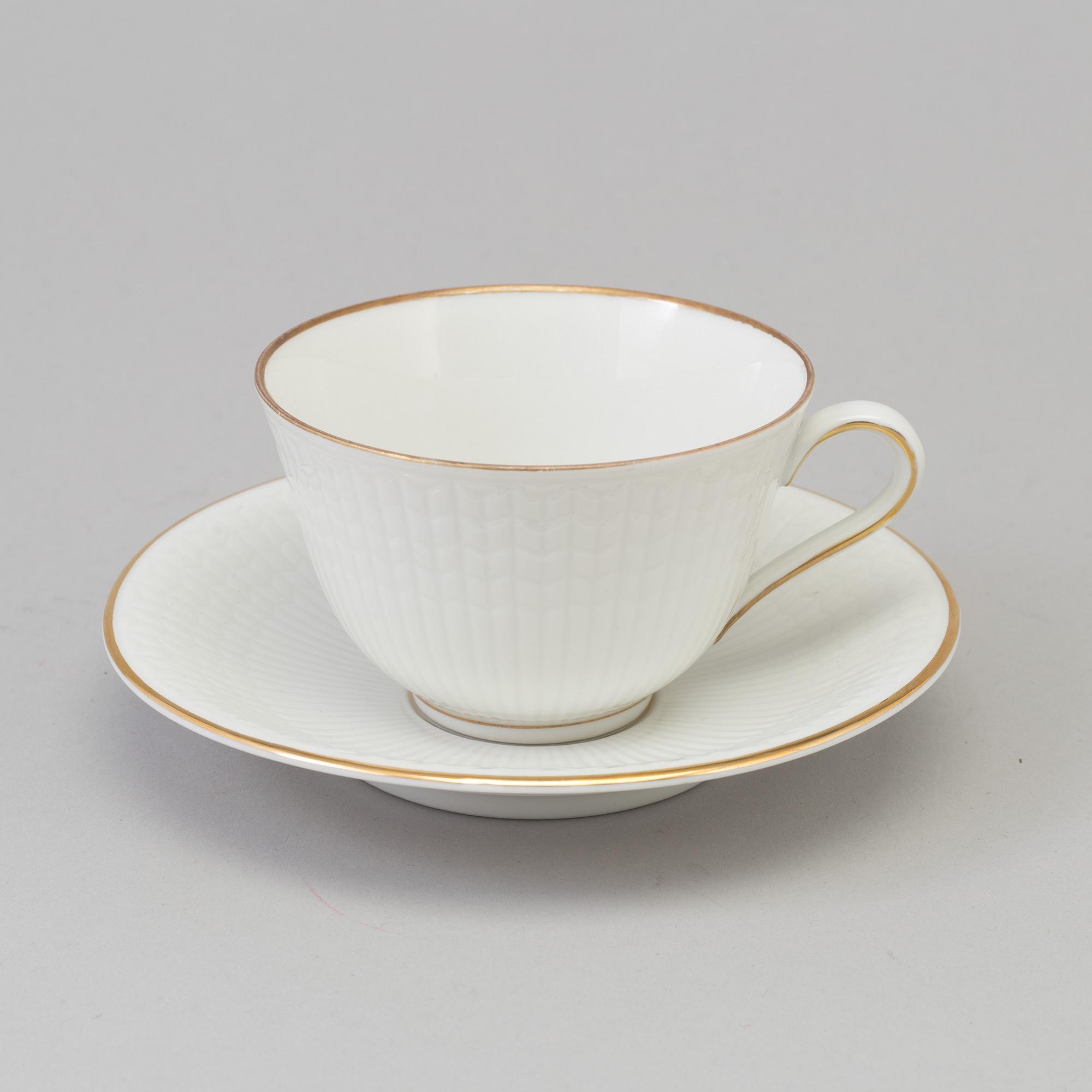 LOUISE ADELBORG, kaffeservis, 44 delar, "Swedish Grace", med guldkant, Rörstrand.
