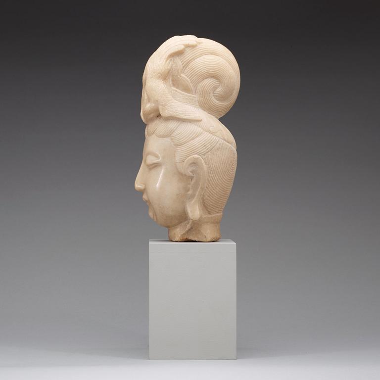 BODHISATTVA, marmor, Tang-stil,  troligen 1700-tal.