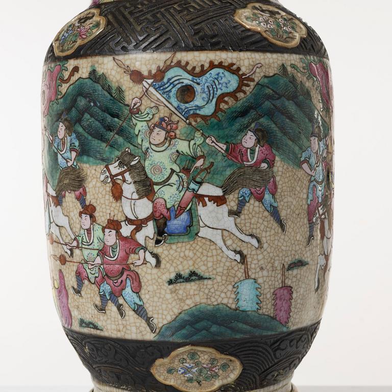 Table lamp, China, first half of the 20th century.