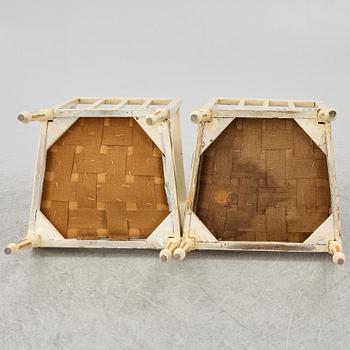 Karmstolar, ett par, gustaviansk stil 1800-tal.