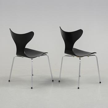 STOLAR, 2st, "Liljan / Måsen / Mågen", Arne Jacobsen, Fritz Hansen, 1973.