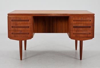 SKRIVBORD, Svenstrup J., Danmark, 1950-tal.