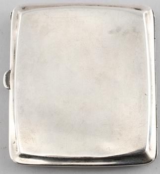 CIGARRETUI, silver samt emalj, Tyskland, 1900-talets första hälft.